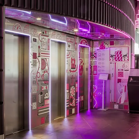 Barcelo Raval 4*