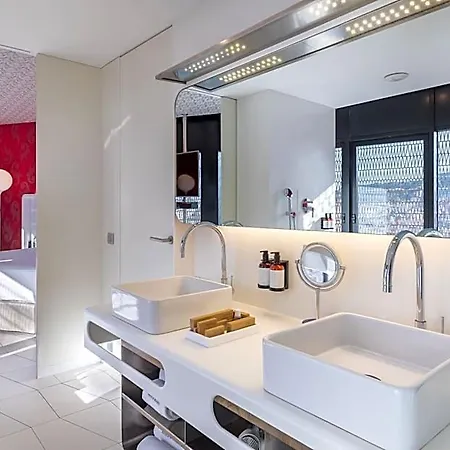 Barcelo Raval 4*